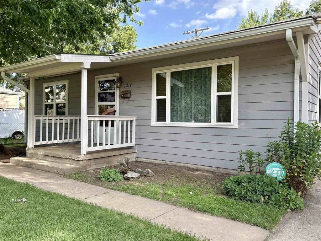 1217 W Stillwell Wichita KS 67213