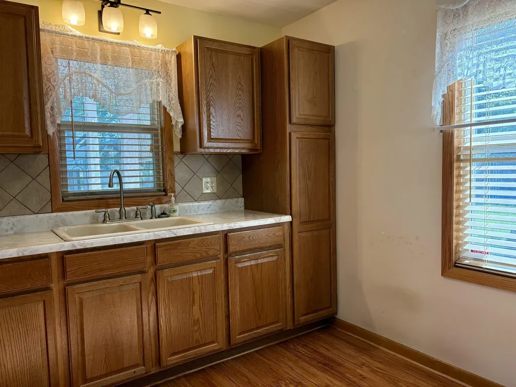 1217 W Stillwell Wichita KS 67213