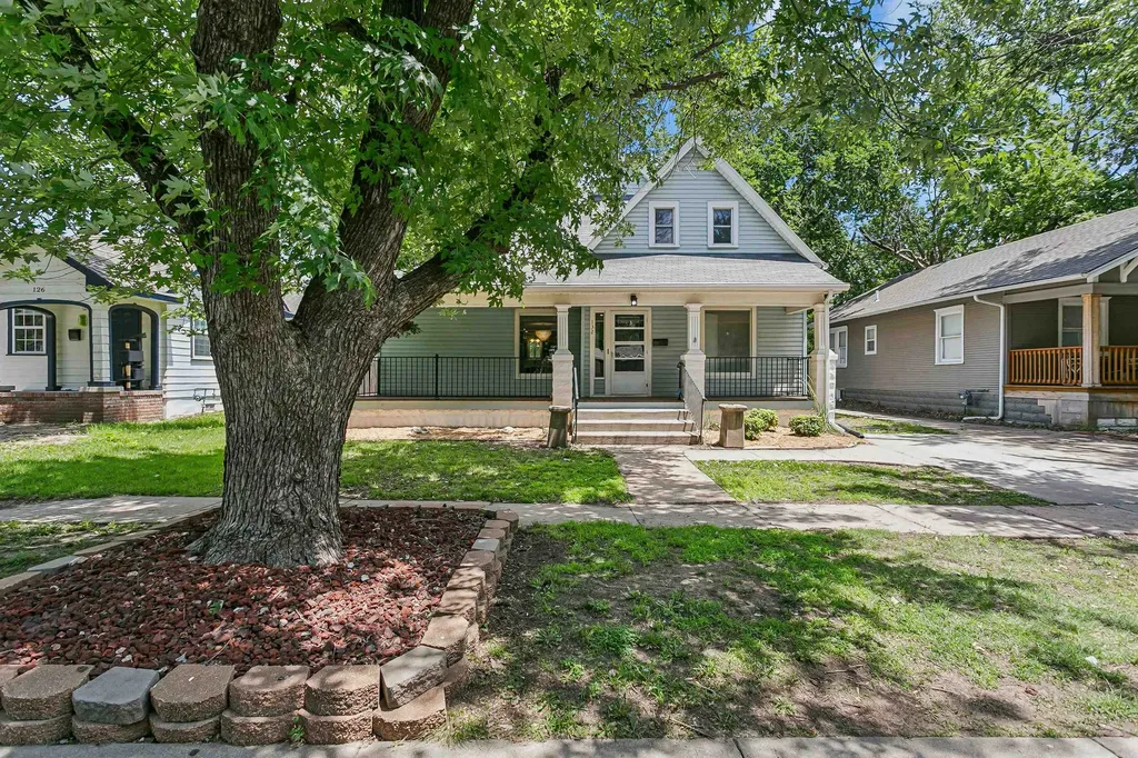 132 S Green Wichita KS 67211