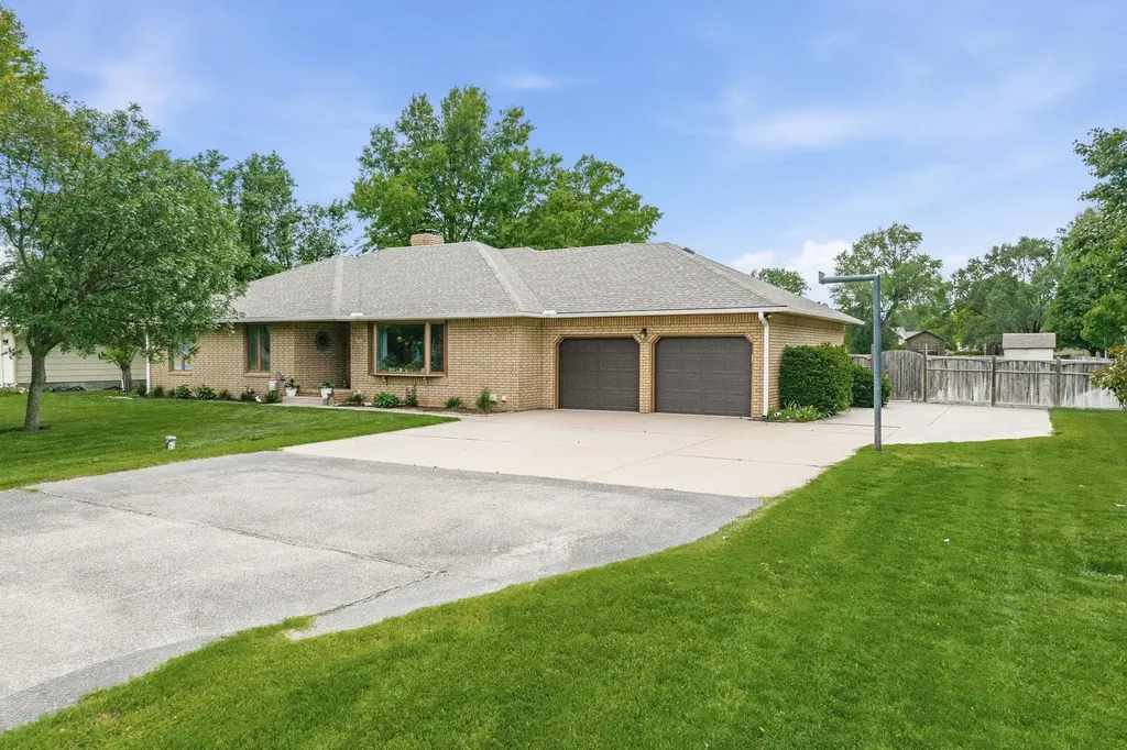 6533 N Rico Road Wichita KS 67204