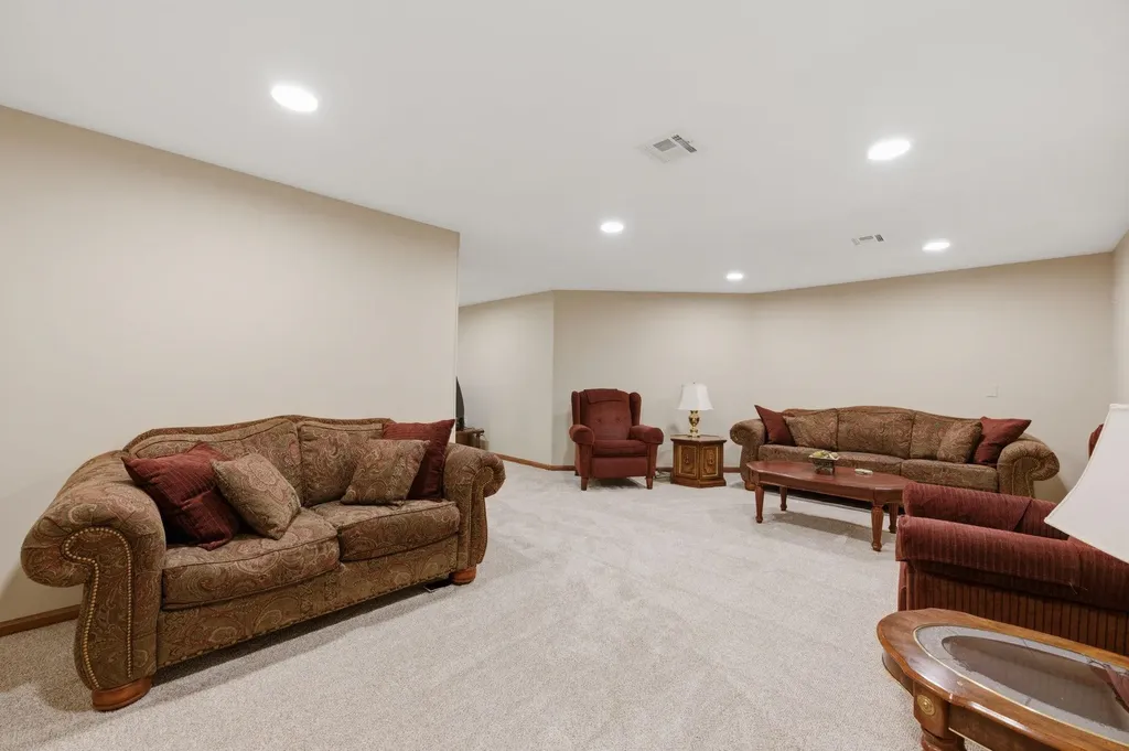 6533 N Rico Road Wichita KS 67204