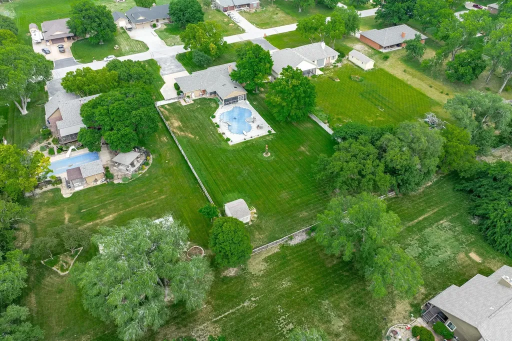 6533 N Rico Road Wichita KS 67204