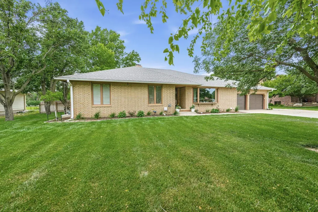 6533 N Rico Road Wichita KS 67204