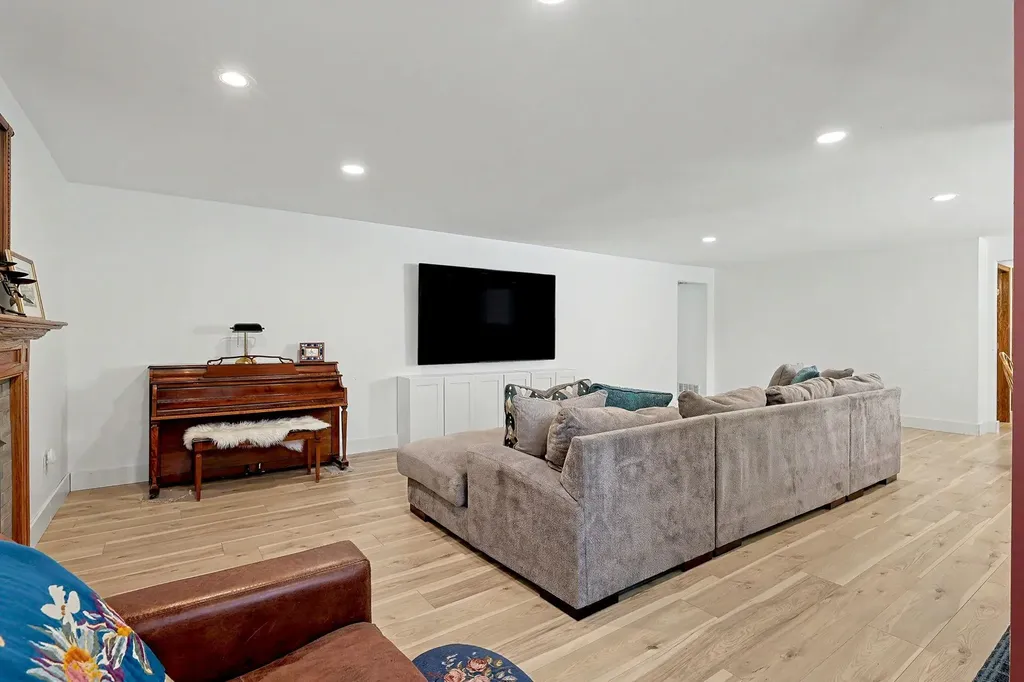 310 N Kentucky Wichita KS 67235