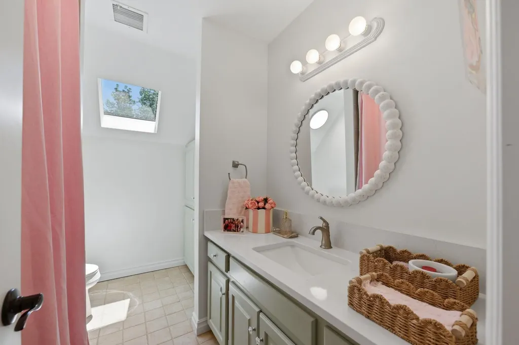 24 E Douglas Avenue Eastborough KS 67206