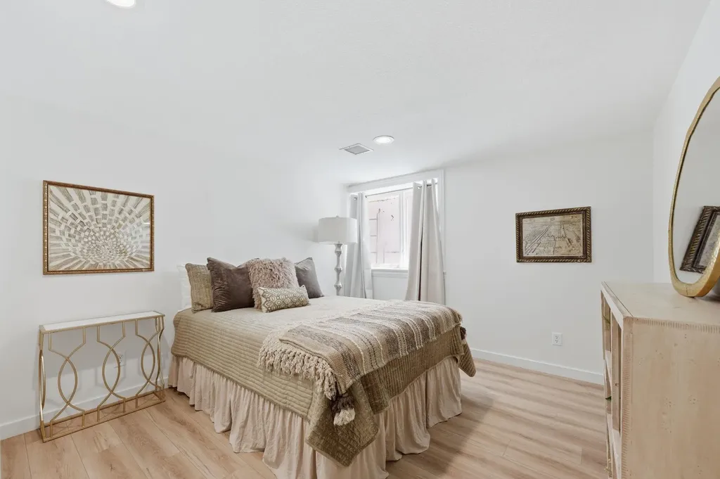 24 E Douglas Avenue Eastborough KS 67206