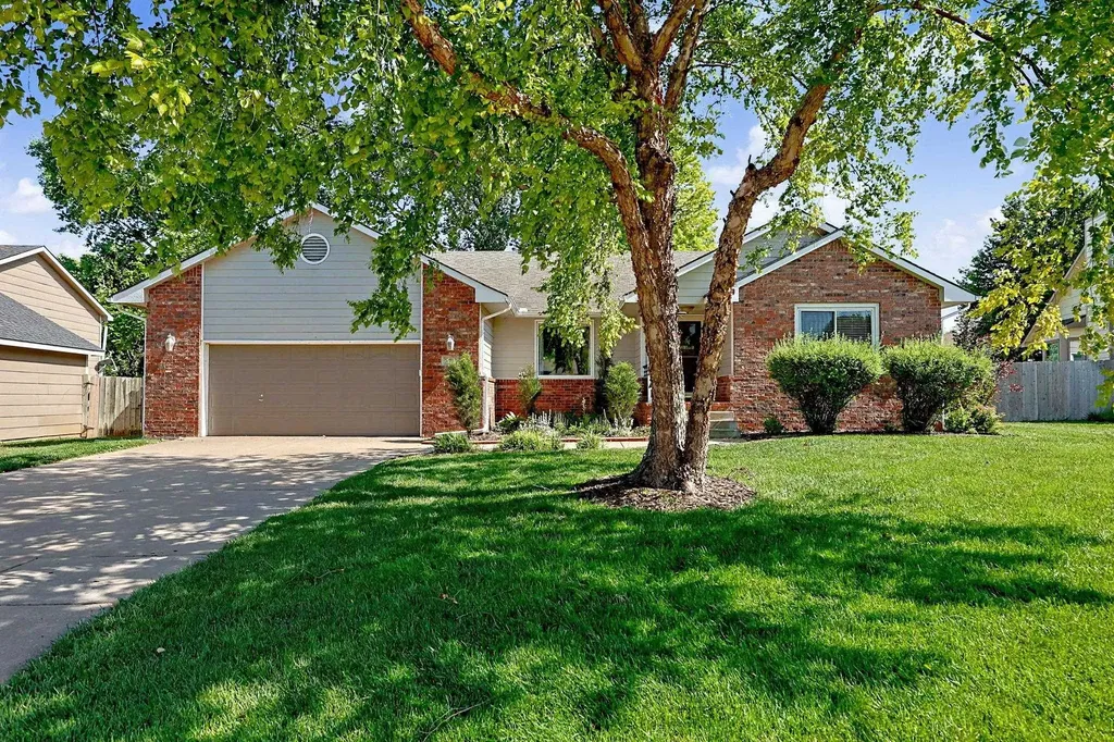 11901 W Britton Street Wichita KS 67205-2048