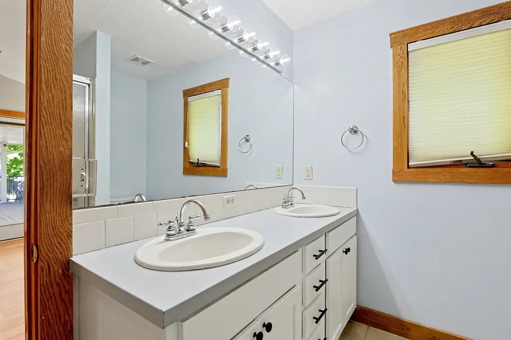 11901 W Britton Street Wichita KS 67205-2048