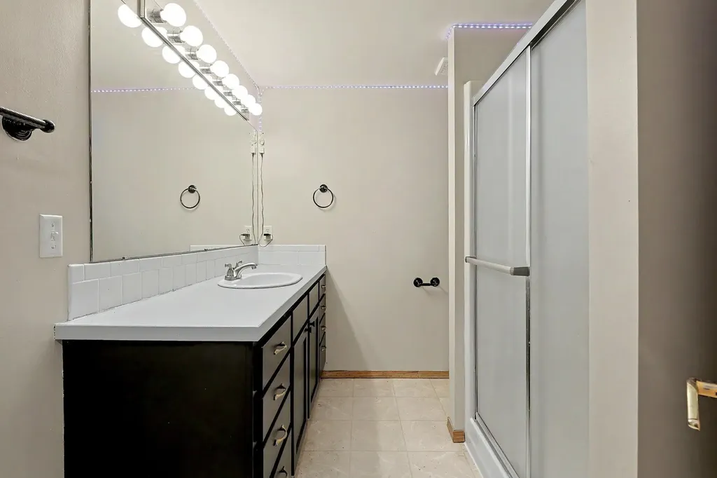 11901 W Britton Street Wichita KS 67205-2048