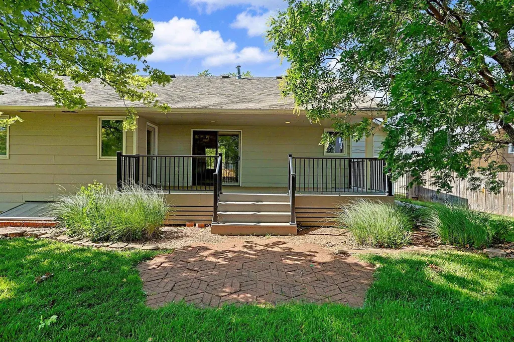 11901 W Britton Street Wichita KS 67205-2048
