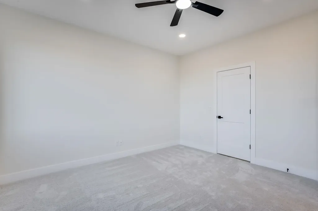 193 S Sycamore Drive Valley Center KS 67147