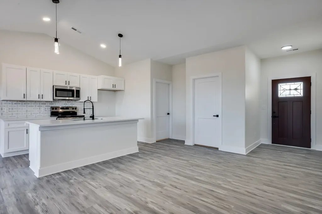193 S Sycamore Drive Valley Center KS 67147