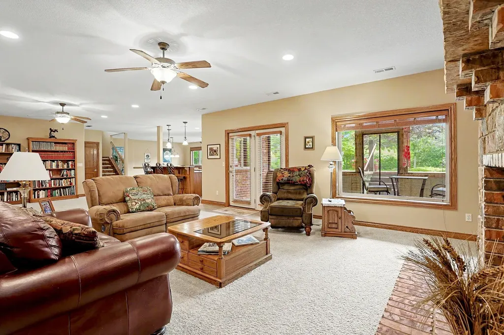 226 E Prairie Point Court Andover KS 67002