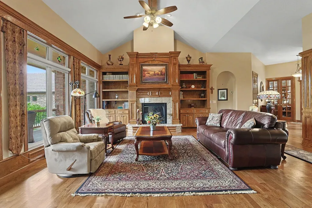 226 E Prairie Point Court Andover KS 67002