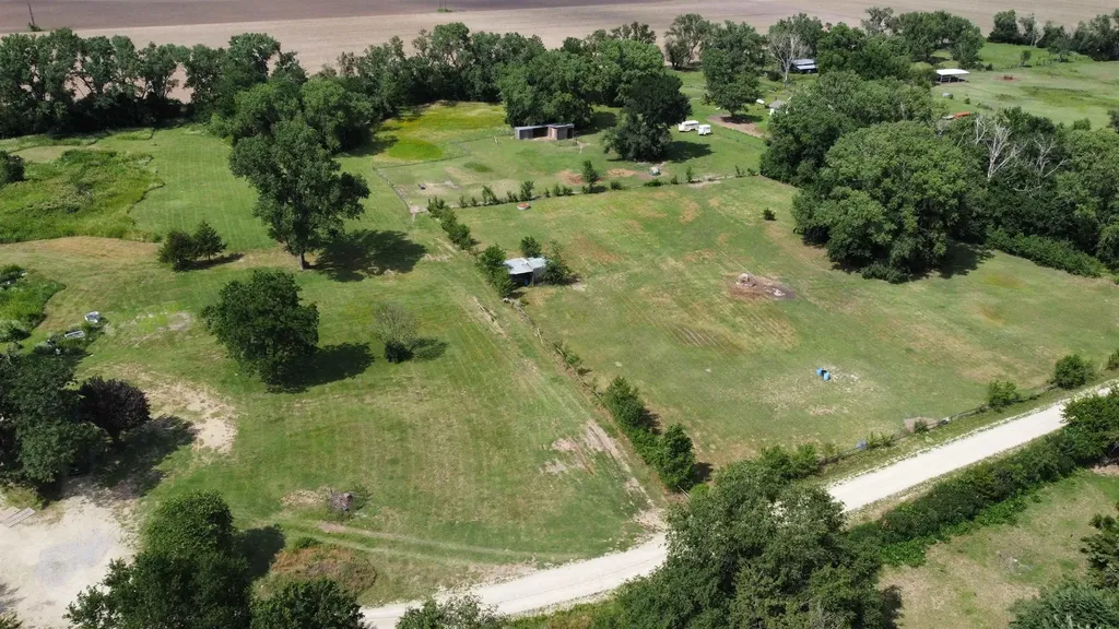 4902 W 57th Street N Wichita KS 67204