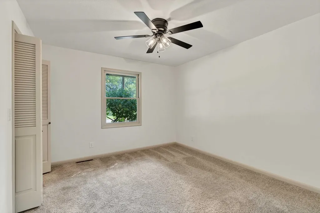 3249 N Hood Court Wichita KS 67204