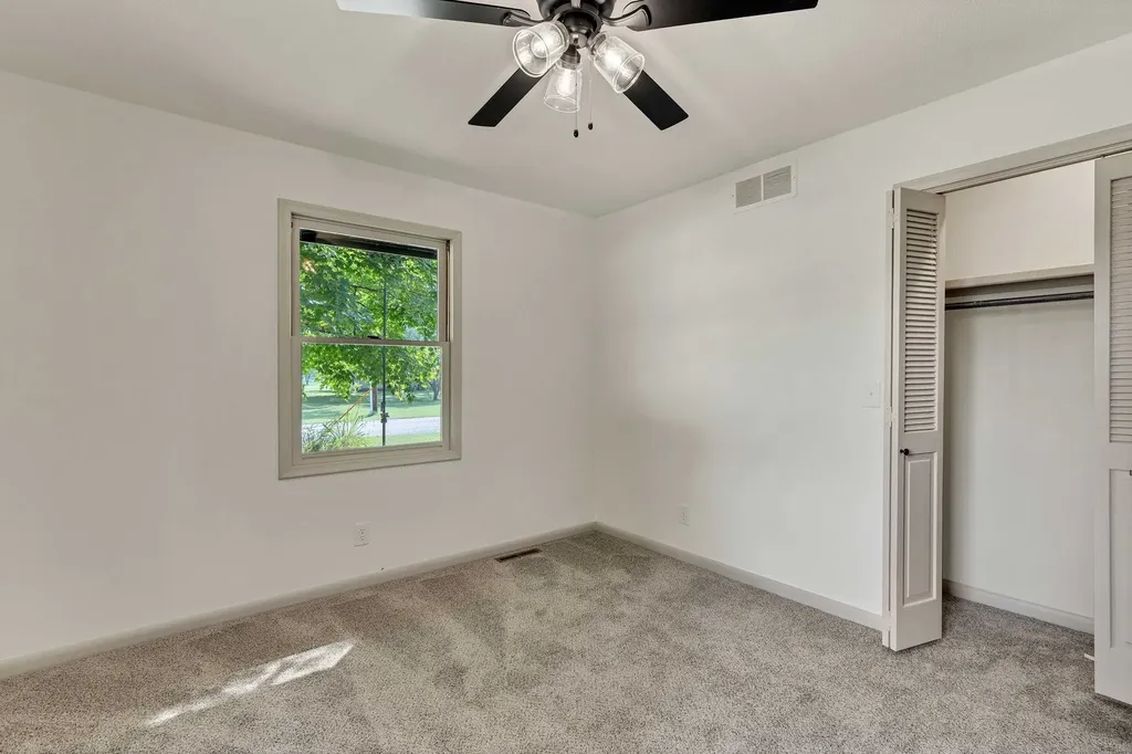 3249 N Hood Court Wichita KS 67204