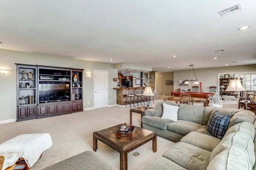 6813 W Northwind Circle Wichita KS 67205-2583