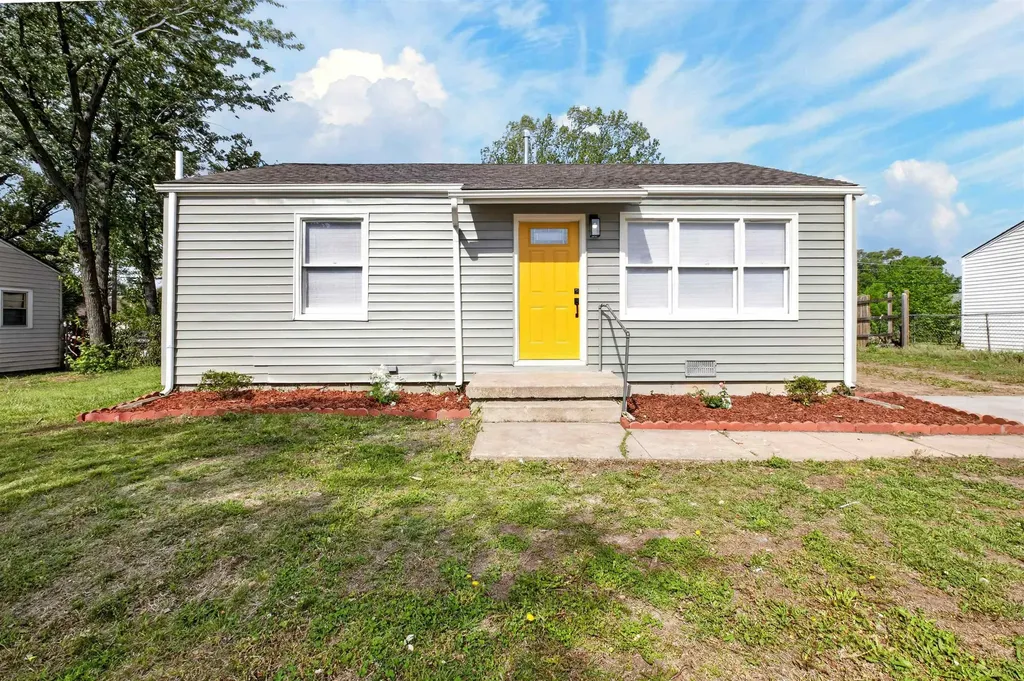 2323 N Estelle Avenue Wichita KS 67219