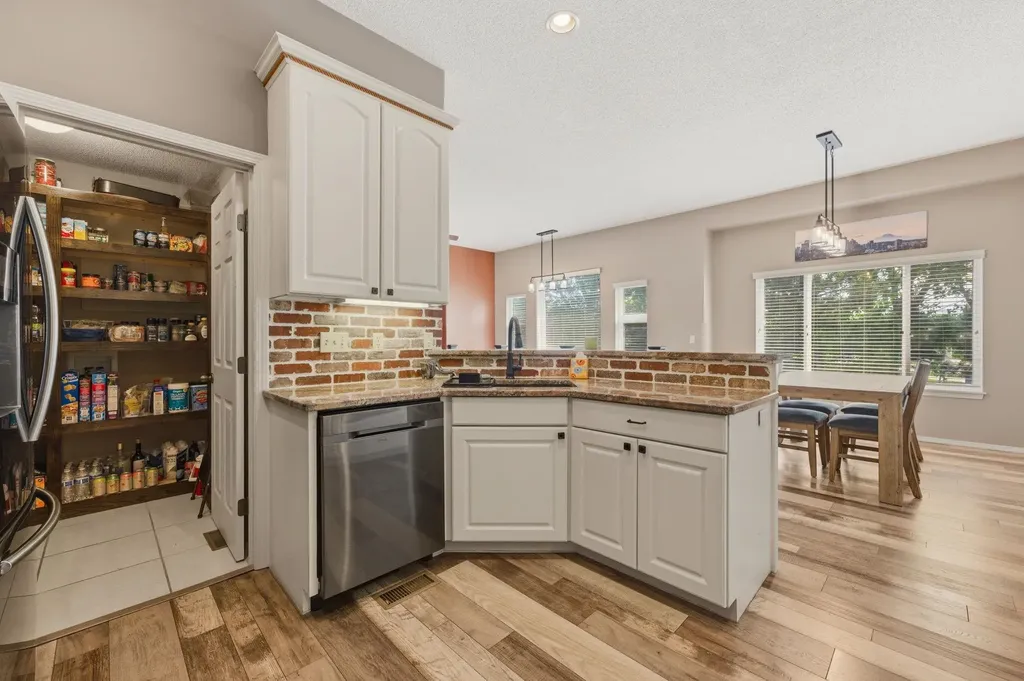 1024 N Crest Street Wichita KS 67206