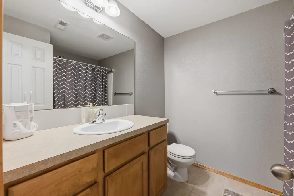 1024 N Crest Street Wichita KS 67206