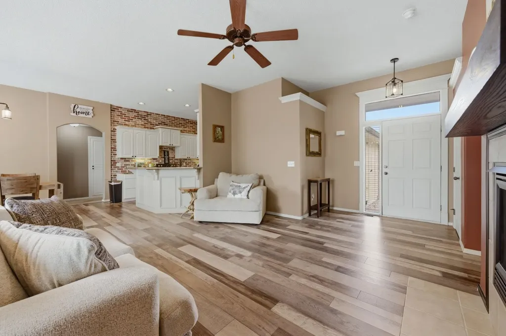1024 N Crest Street Wichita KS 67206