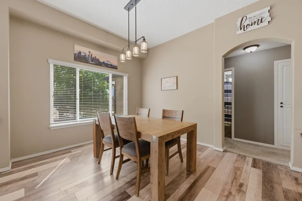 1024 N Crest Street Wichita KS 67206