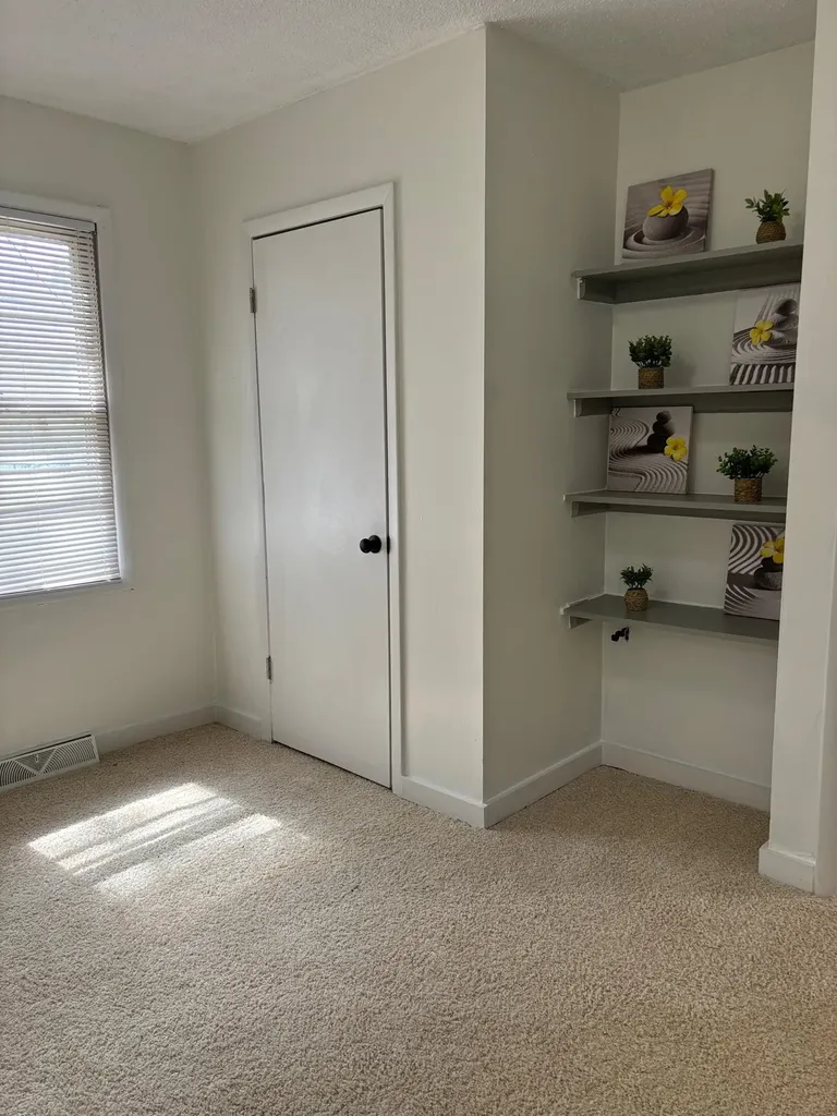 5239 S Spruce Wichita KS 67216