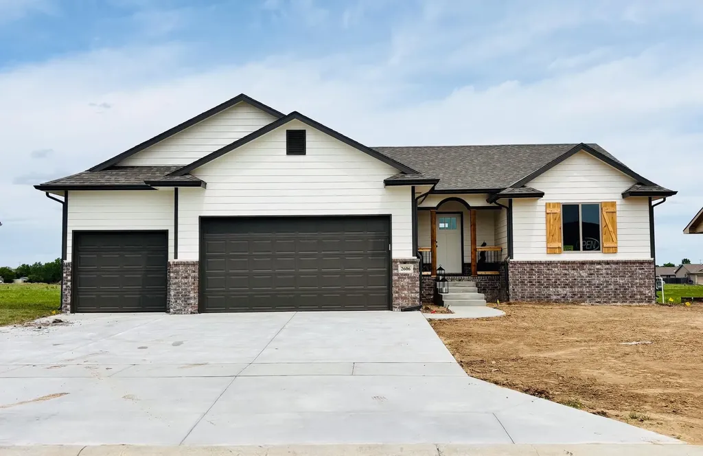 2606 Spring Meadows Court Derby KS 67037
