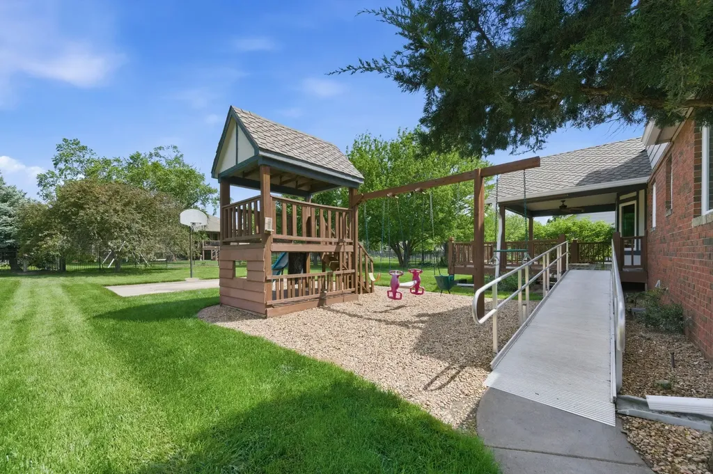 1325 N Pine Grove Court Wichita KS 67212
