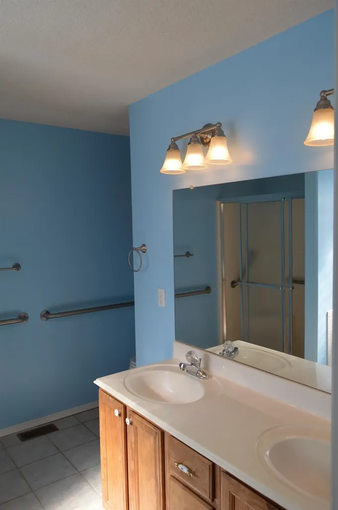 10316 E Osie Circle Wichita KS 67207
