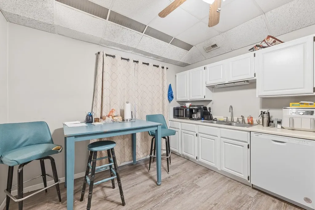 352 S Sheridan Wichita KS 67213