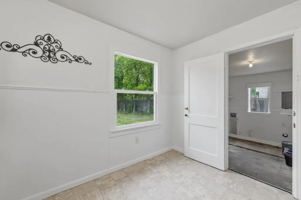 2531 S Washington Avenue Wichita KS 67216