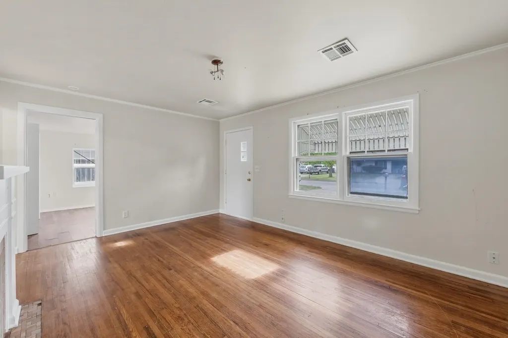 2531 S Washington Avenue Wichita KS 67216
