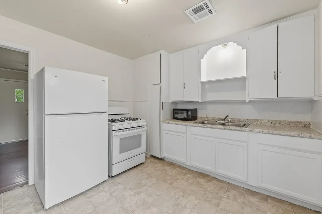 2531 S Washington Avenue Wichita KS 67216