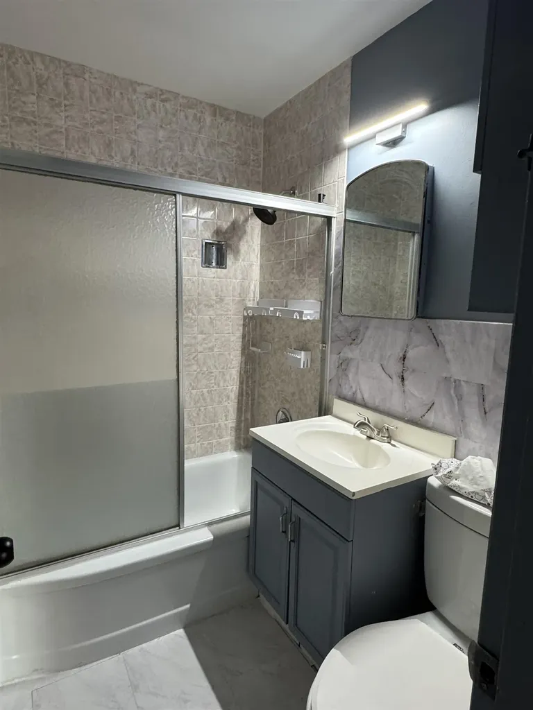 1707 S Erie Wichita KS 67211