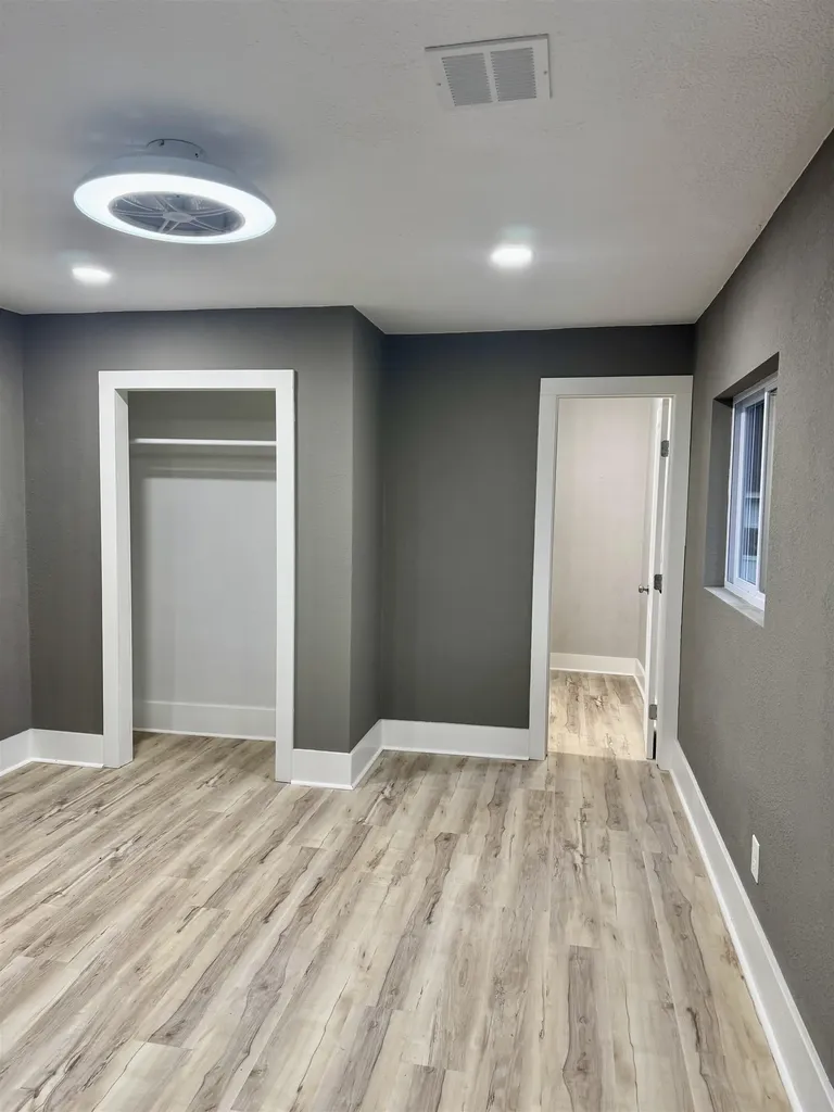 1502 E 2nd Winfield KS 67156