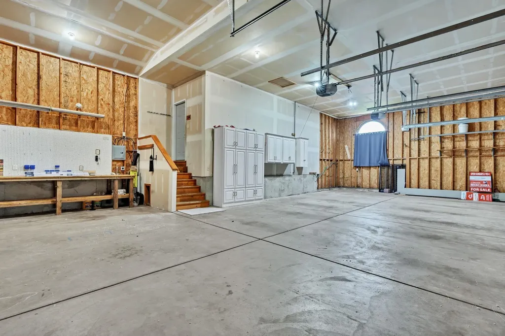 1307 W Hannah Lane Haysville KS 67060