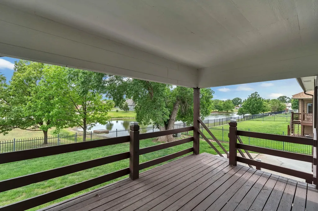 1307 W Hannah Lane Haysville KS 67060
