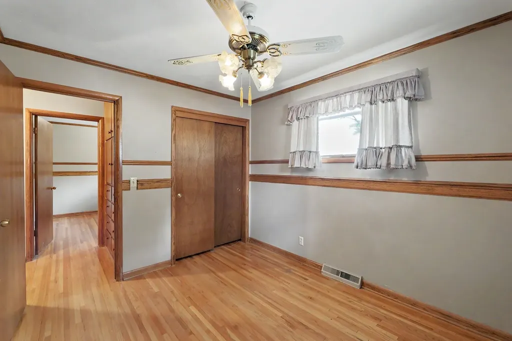 1322 N Lakeview Drive Derby KS 67037