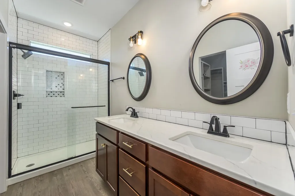 5304 W 46th Street S Wichita KS 67215-5201
