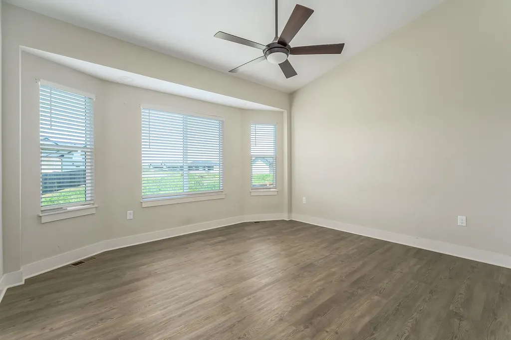 5304 W 46th Street S Wichita KS 67215-5201