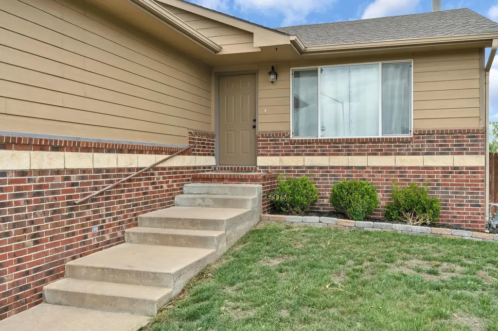 6975 N Wendell Street Park City KS 67219