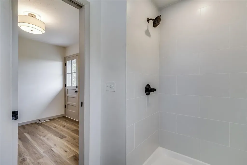 1611 N Rock Road Mulvane KS 67110