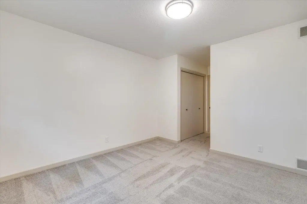 1611 N Rock Road Mulvane KS 67110