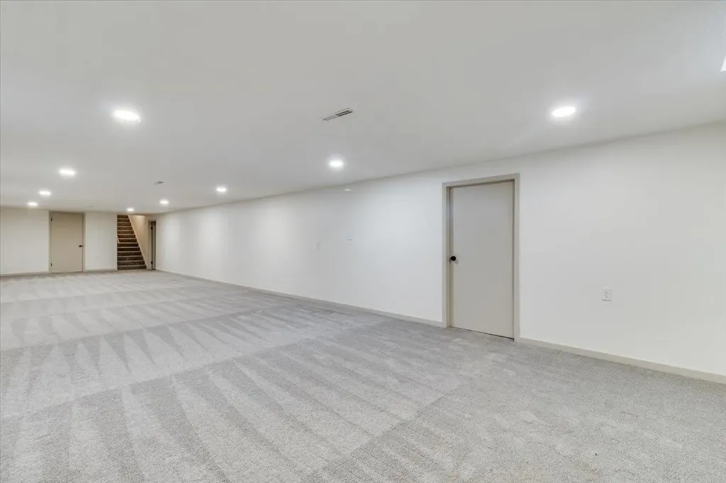 1611 N Rock Road Mulvane KS 67110