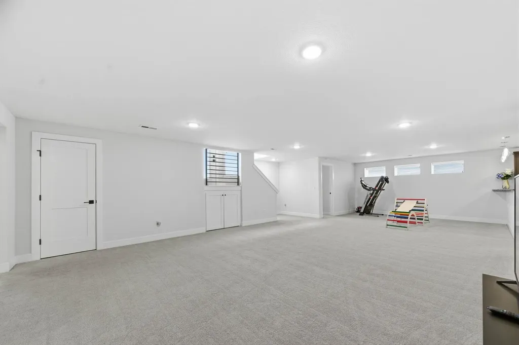 1113 W Lakeway Court Andover KS 67002