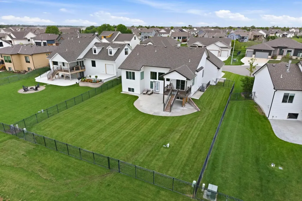 1113 W Lakeway Court Andover KS 67002