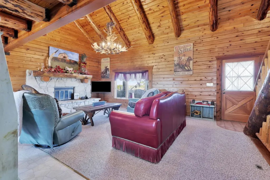 9615 S Rock Road Valley Center KS 67147