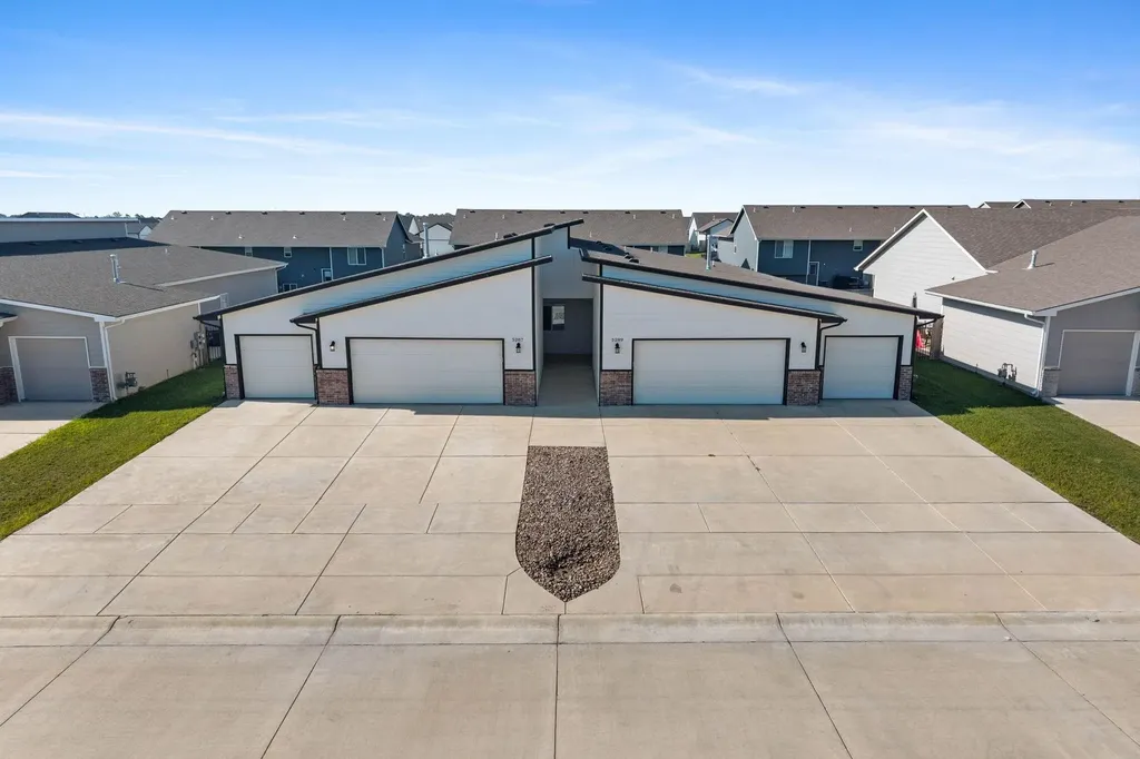 5287 N Toben Wichita KS 67226